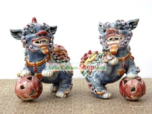 Feito à Mão Shi Wan Cerâmica Artística Pair Lion Statue Dancing-