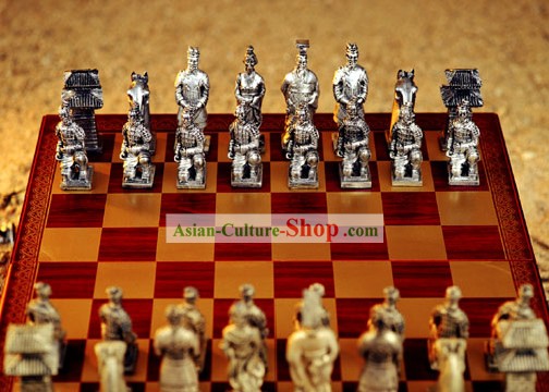 Chinese Stunning Terra Cotta Chess Set guerreiros