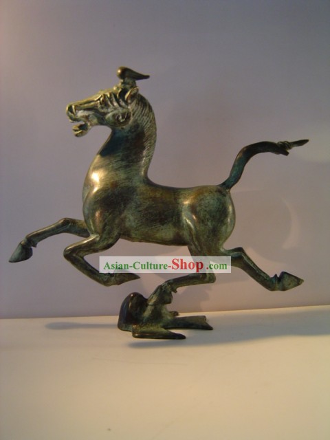 Chinas klassische archaize Bronze Ware-Horse Fliegen auf dem Schlucken