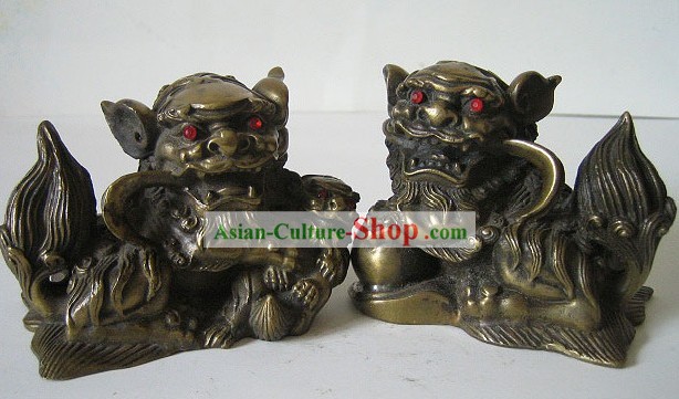 Chinese Classic Bronze Palace Lion Paar