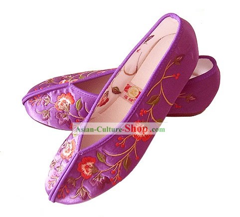中国の伝統手作りの刺繍サテンの靴（花）