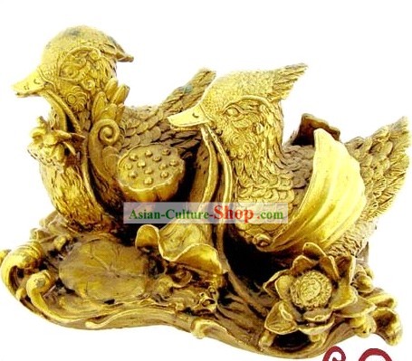 Kai Guang Feng Shui Chinese Golding Mandarin Duck Statue (bless love)