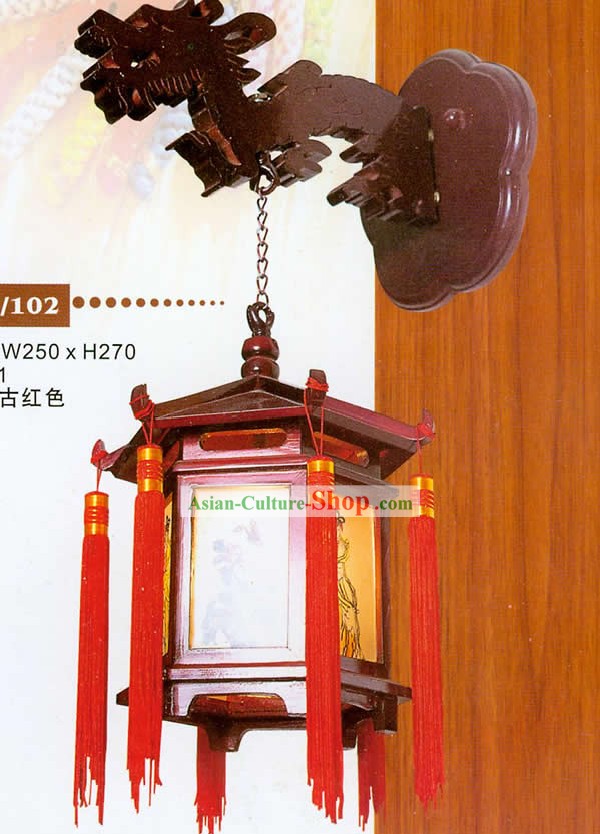 Chinese Hand Made und Carved Wooden Dragon Wall Lantern