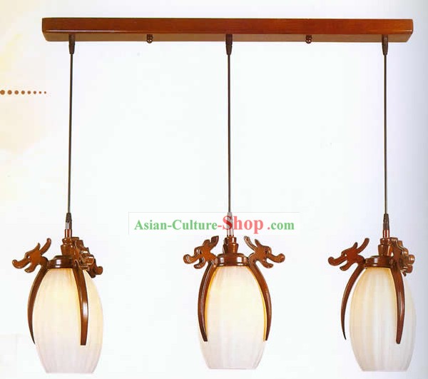 Mano tradicional china tallada Tres Dragones Linterna de madera que cuelga