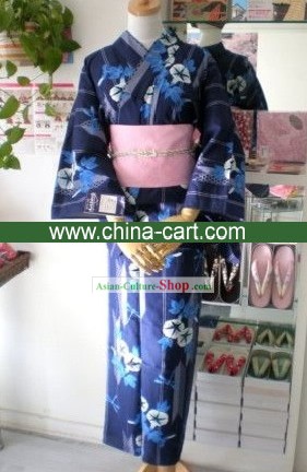 Tradicionais Azul Morning Glory Handbag Kimono japonês e Geta Conjunto completo
