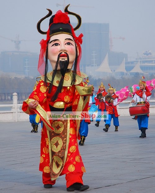 Desfile tradicional china y la celebración de disfraces