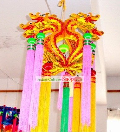 Parade chinoise dragon main Lanternes