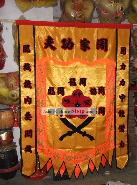 Chino tradicional de seda Dragon Dance y Danza del León de la bandera gigante de rendimiento