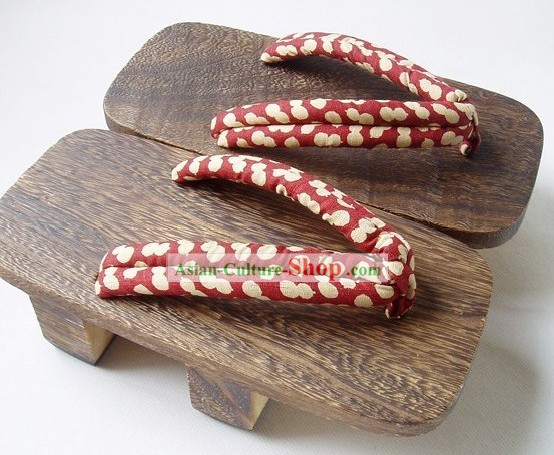 Scarpe tradizionale giapponese per gli uomini