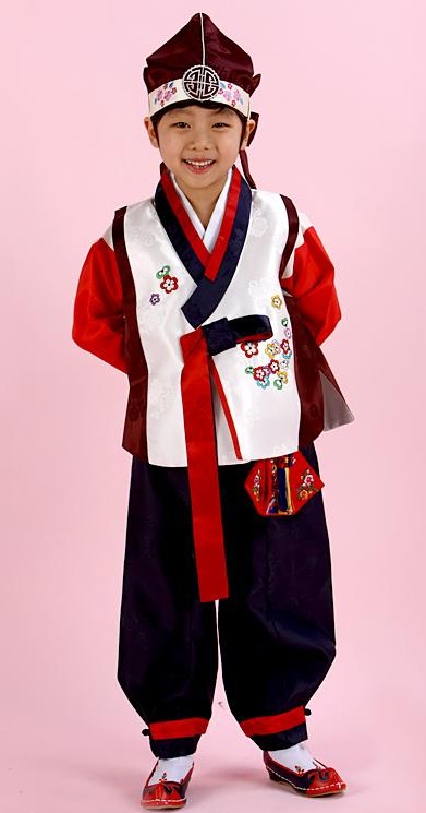 Traditional Korean Hanbok Birthday Celebration Clothing and Hat for Children