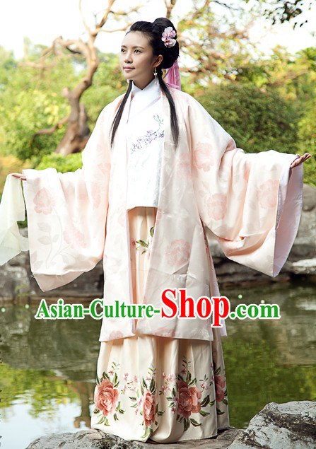 Ancient Chinese Ming Dynasty Clothes for Women