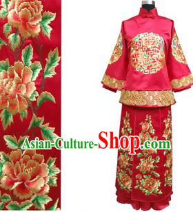 Traditional Chinese Classical Hand Embroidered Lucky Red Wedding Dress for Brides