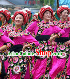 Professional Stage Performance Qiang Ethnic Dancing Costumes and Hat Complete Set