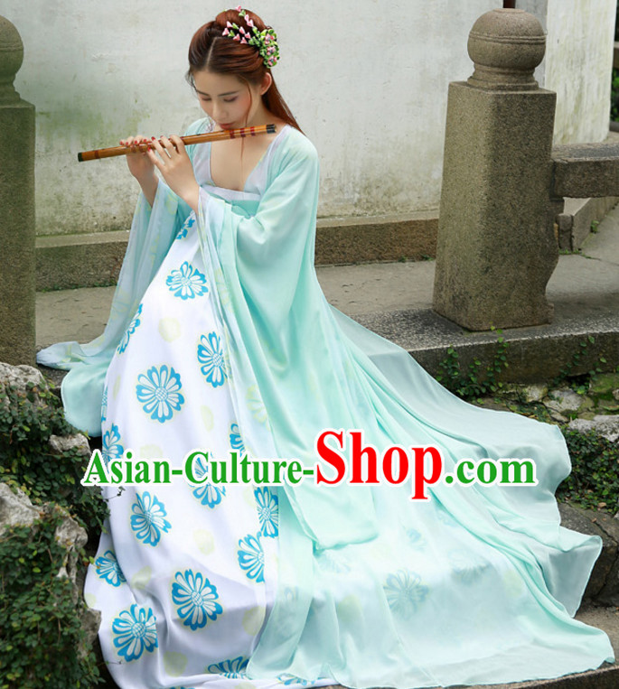 Chinese Classical Tang Dyansty Wear and Hair Jewelry for Kids