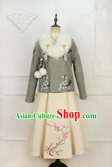 Traditional Classic Women Clothing, Traditional Chinese Classic Hanfu Woolen Coat, Han Dynasty Short Embroidered Coat for Women