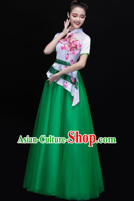 Traditional Chinese Modern Dance Costume, Opening Dance Chorus Singing Group Green Dress for Women