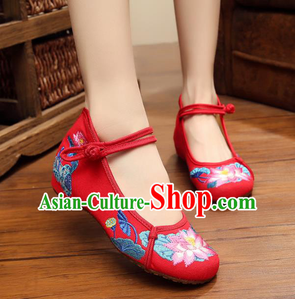Traditional Chinese National Red Linen Embroidered Shoes, China Princess Shoes Hanfu Embroidery Lotus Shoes for Women