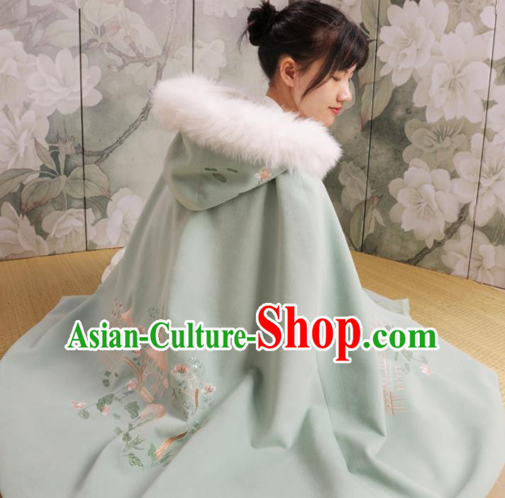 Chinese Ancient Ming Dynasty Princess Costume Embroidered Green Cloak for Women