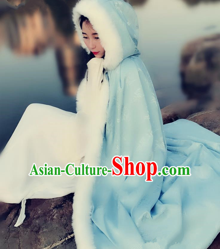 Chinese Ancient Ming Dynasty Princess Costume Green Long Cloak for Women