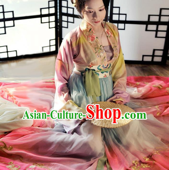 Chinese Traditional Song Dynasty Princess Hanfu Dress Ancient Nobility Lady Embroidered Clothing for Women