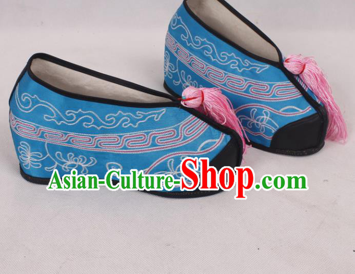 Chinese Traditional Beijing Opera Diva Embroidered Shoes Peking Opera Blue Cloth Shoes for Women