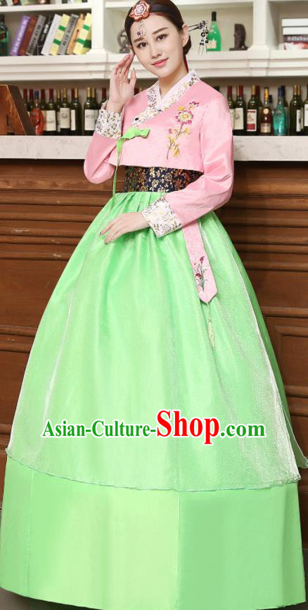Korean Traditional Costumes Asian Korean Hanbok Palace Bride Embroidered Pink Blouse and Green Skirt for Women