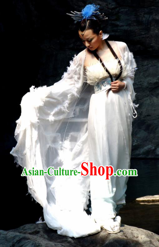 Chinese Ancient Mythology Fairy Goddess White Hanfu Dress Peri Princess Feather Costumes Complete Set