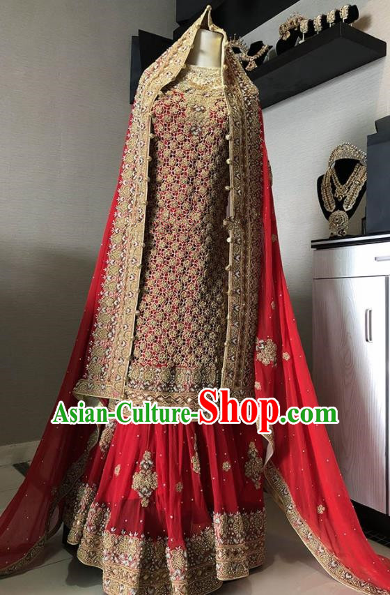 Asian  Indian Court Queen Embroidered Red Wedding Dress Traditional   India Hui Nationality Bride Costumes for Women
