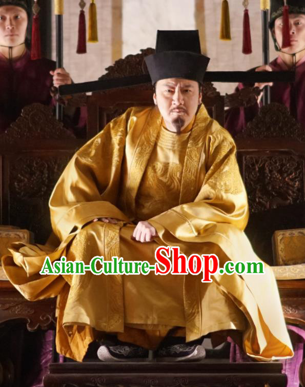 The Story Of MingLan Chinese Ancient Song Dynasty Emperor Embroidered Historical Costume and Hat for Men