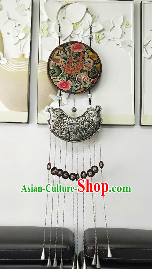 China National Rattan Necklet Accessories Traditional Miao Ethnic Handmade Embroidered Silver Tassel Pendant