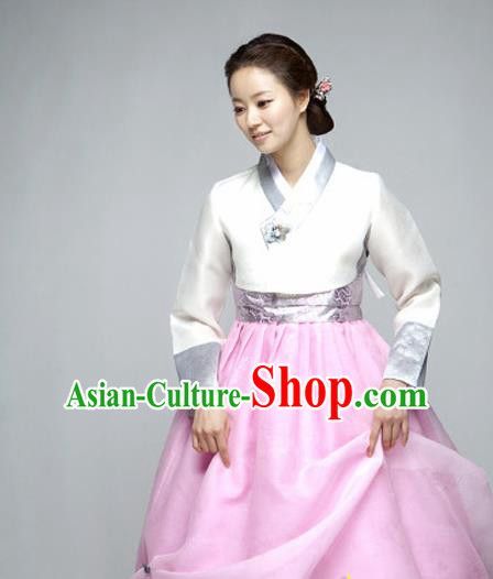 Korean Traditional Court Hanbok White Blouse and Pink Dress Garment Asian Korea Fashion Costume for Women