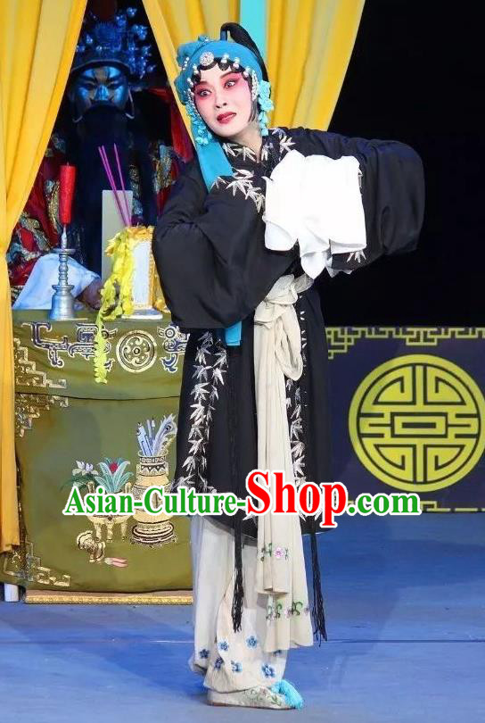 Chinese Sichuan Opera Distress Maiden Costumes and Hair Accessories Fen Xiang Ji Traditional Peking Opera Tsing Yi Jiao Guiying Dress Diva Apparels